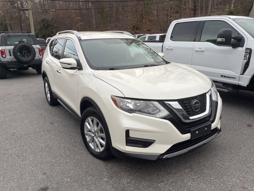 Used 2018 Nissan Rogue SV image 2