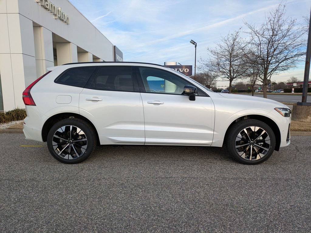 New 2026 Volvo XC60 B5 Plus w/ Protection Package Premier AWD/4WD image 3