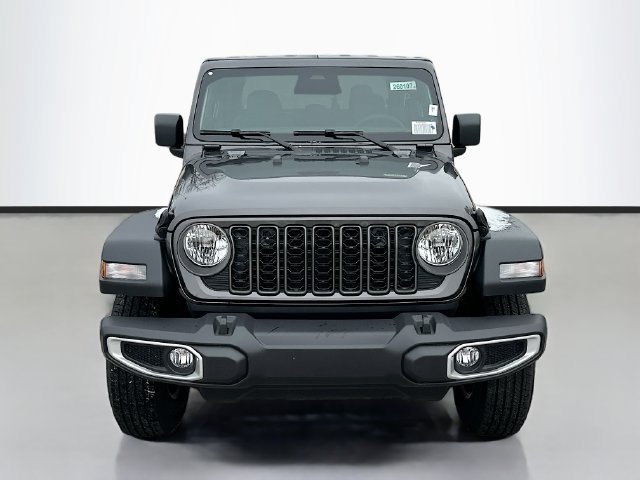New 2026 Jeep Gladiator Sport AWD/4WD image 3