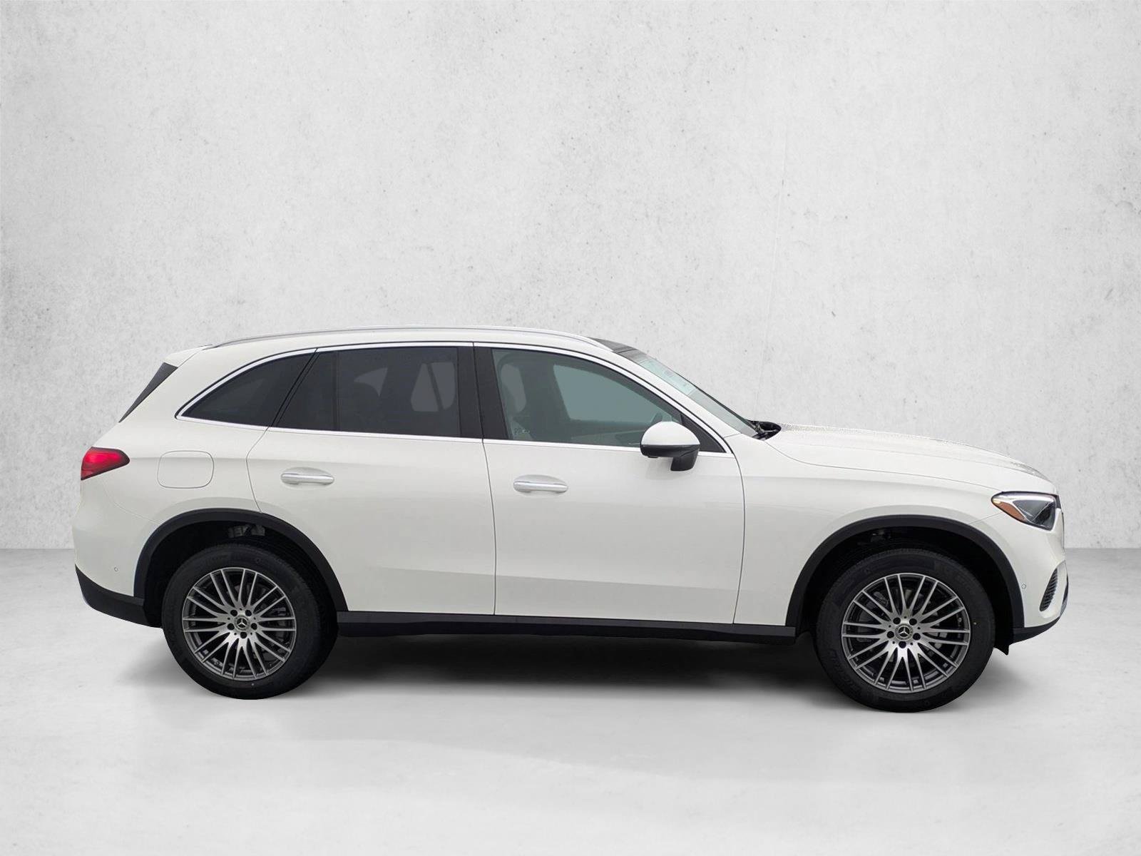 New 2026 Mercedes-Benz GLC 300 4MATIC image 4