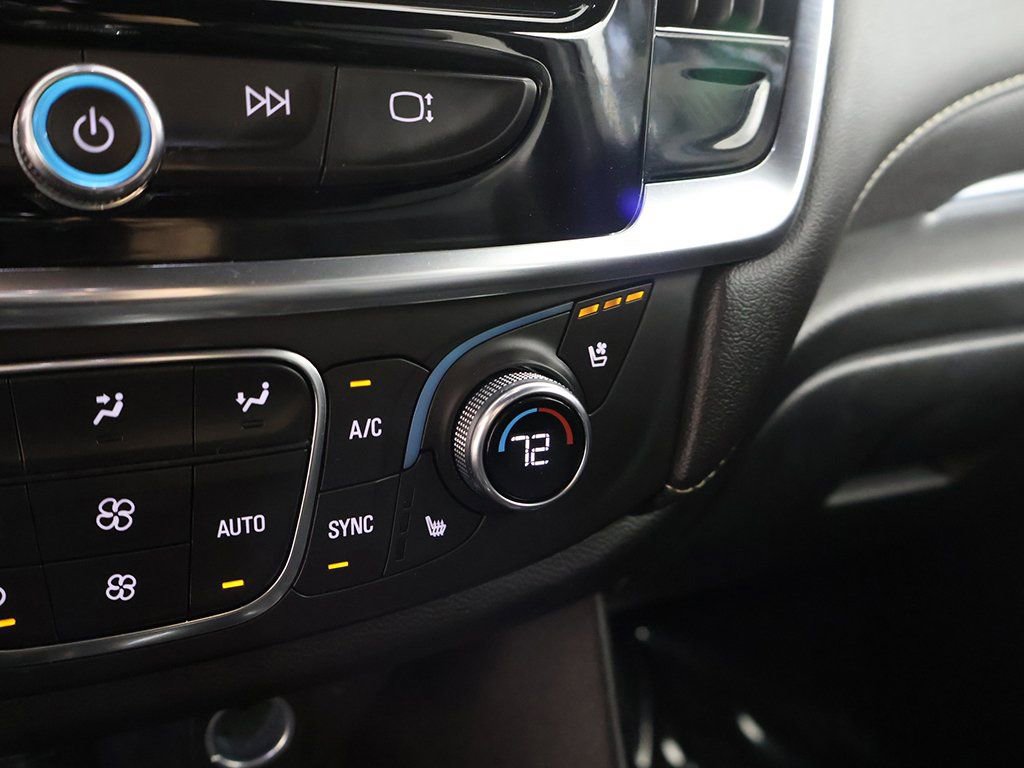 Used 2023 Chevrolet Traverse Premier AWD/4WD image 58