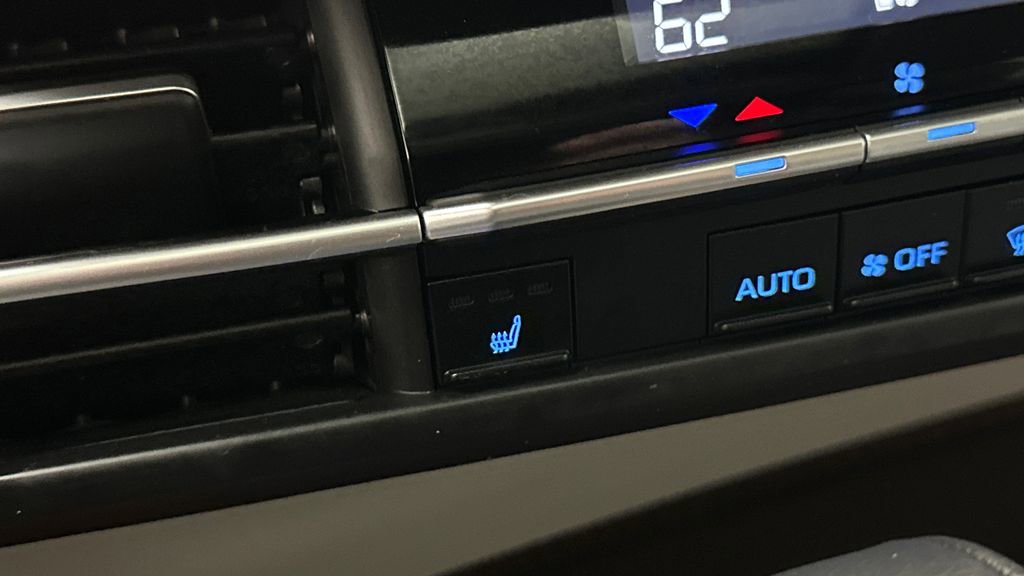 Certified 2024 Toyota Sienna XLE image 21