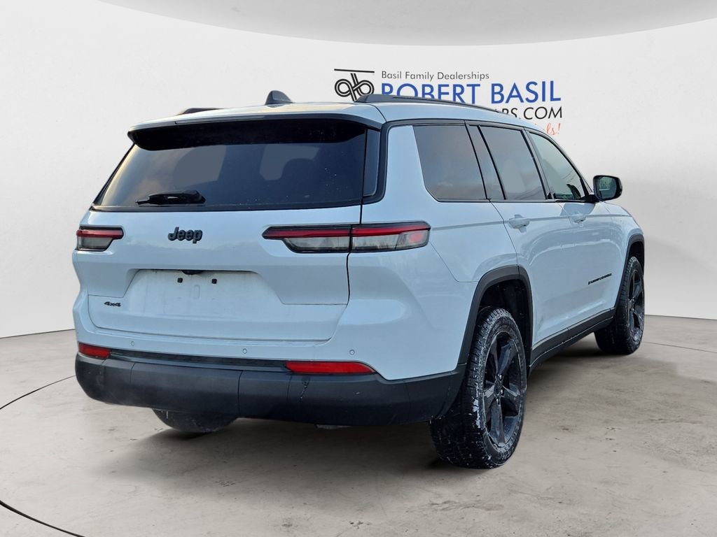 Used 2023 Jeep Grand Cherokee L Laredo image 5