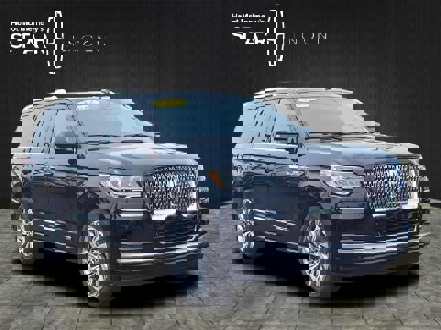 New 2022 Lincoln Navigator 4WD image 24