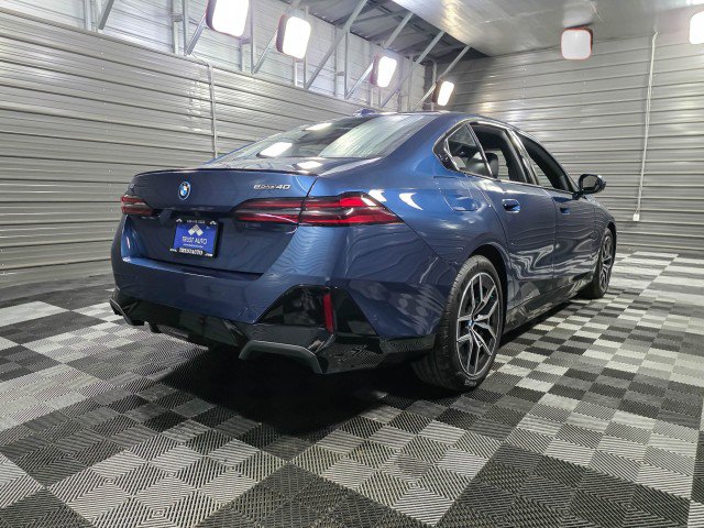 Used 2026 BMW i5 eDrive40 w/ M Sport Package image 5