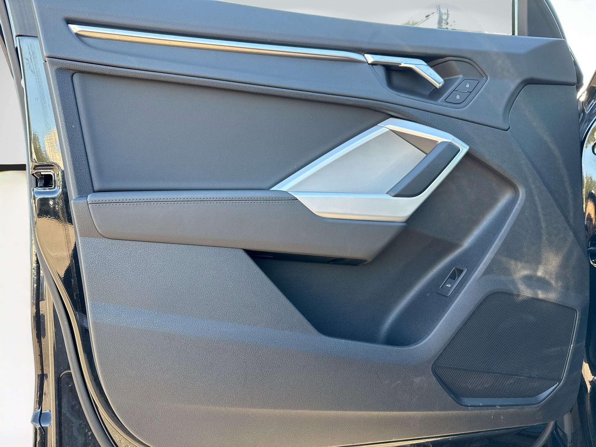 Certified 2025 Audi Q3 2.0T Premium image 21