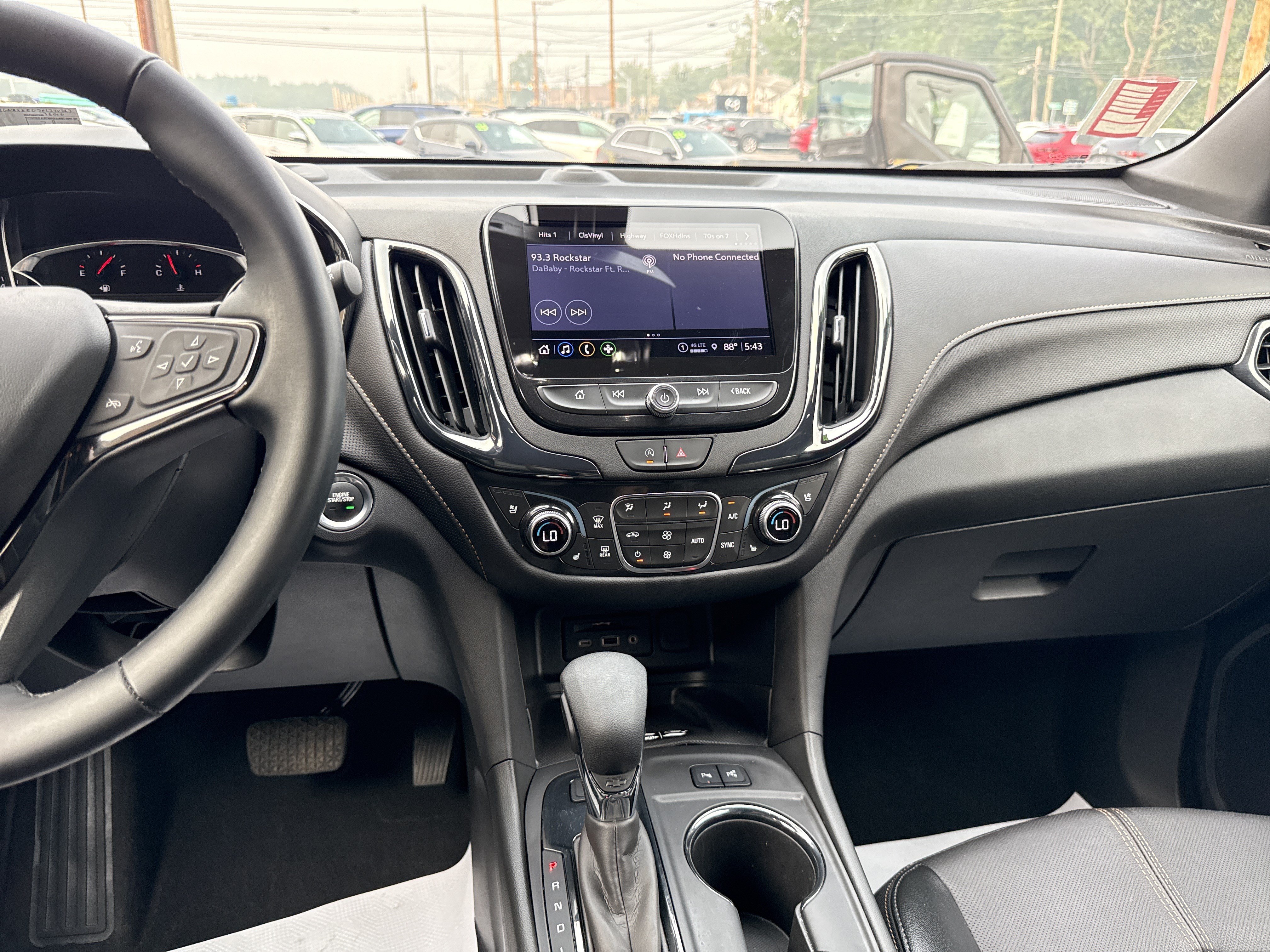 Used 2023 Chevrolet Equinox Premier AWD/4WD image 27