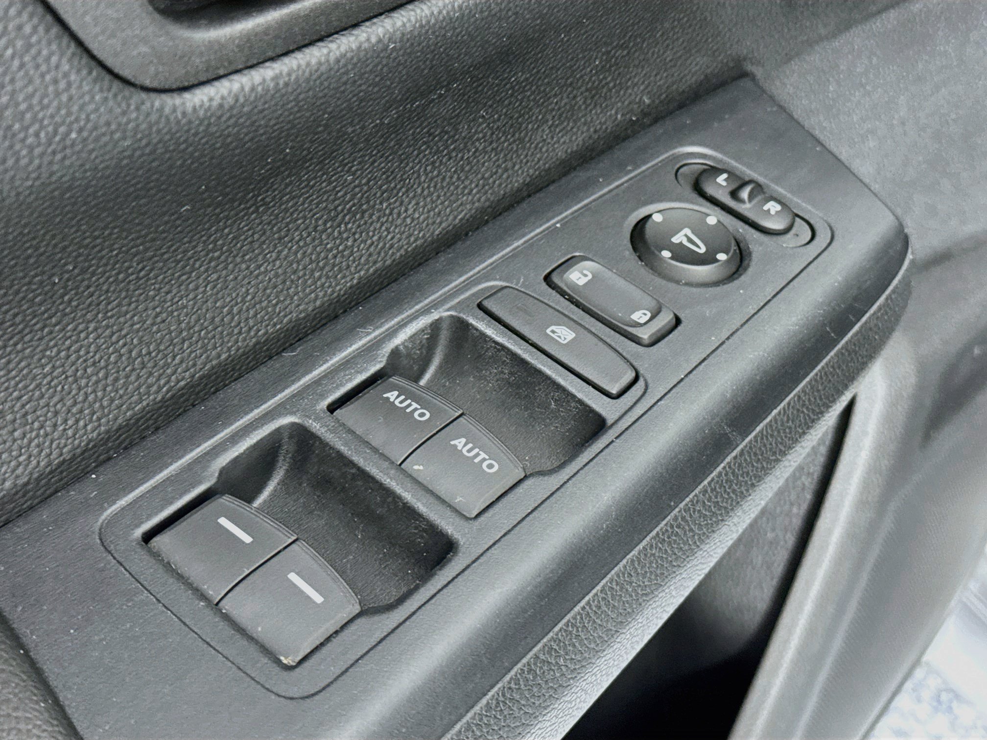 Certified 2024 Honda CR-V EX image 17