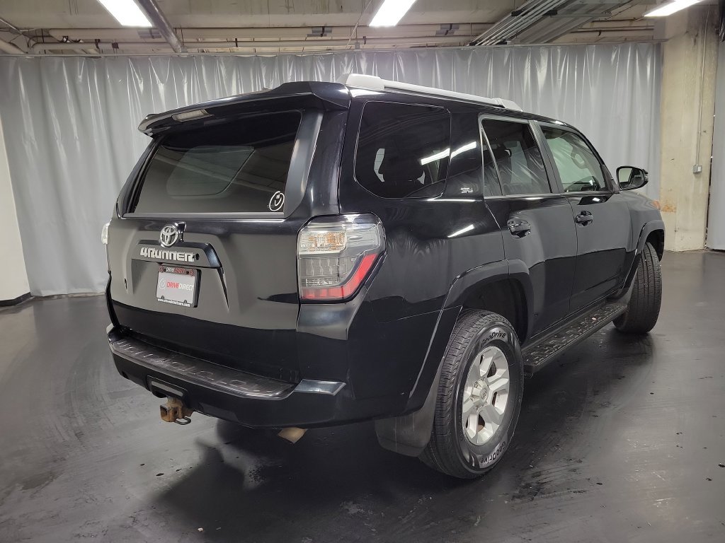 Used 2017 Toyota 4Runner SR5 Premium AWD/4WD image 8