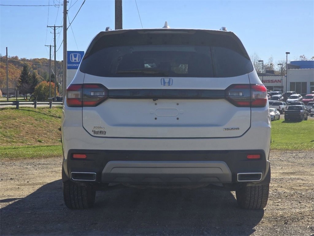 Used 2023 Honda Pilot Touring image 13