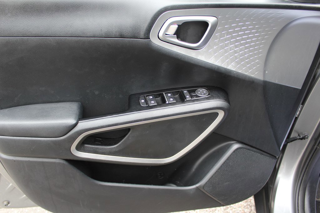 Used 2024 Kia Soul LX w/ Option Group 015 image 31
