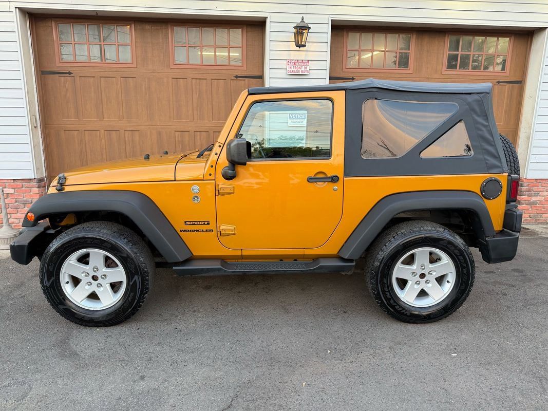 Used 2014 Jeep Wrangler Sport w/ Quick Order Package 24S AWD/4WD image 6