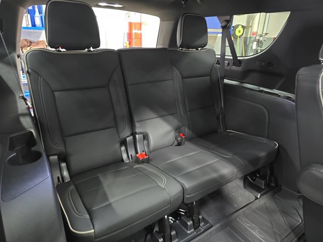 New 2026 Chevrolet Suburban Premier w/ Sun And Tow Package AWD/4WD image 13