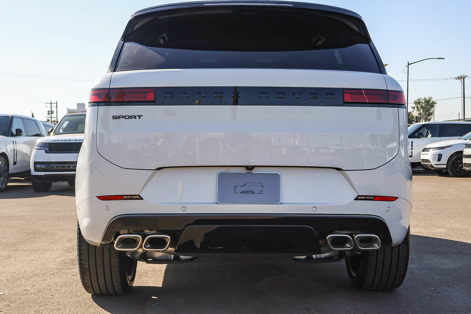 New 2026 Land Rover Range Rover Sport Dynamic SE AWD/4WD image 6