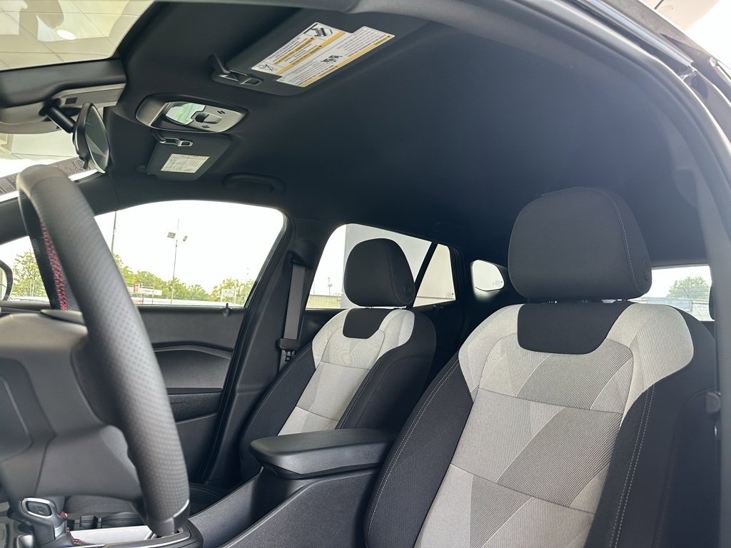 New 2025 Chevrolet Trax RS w/ Driver Confidence Package image 14