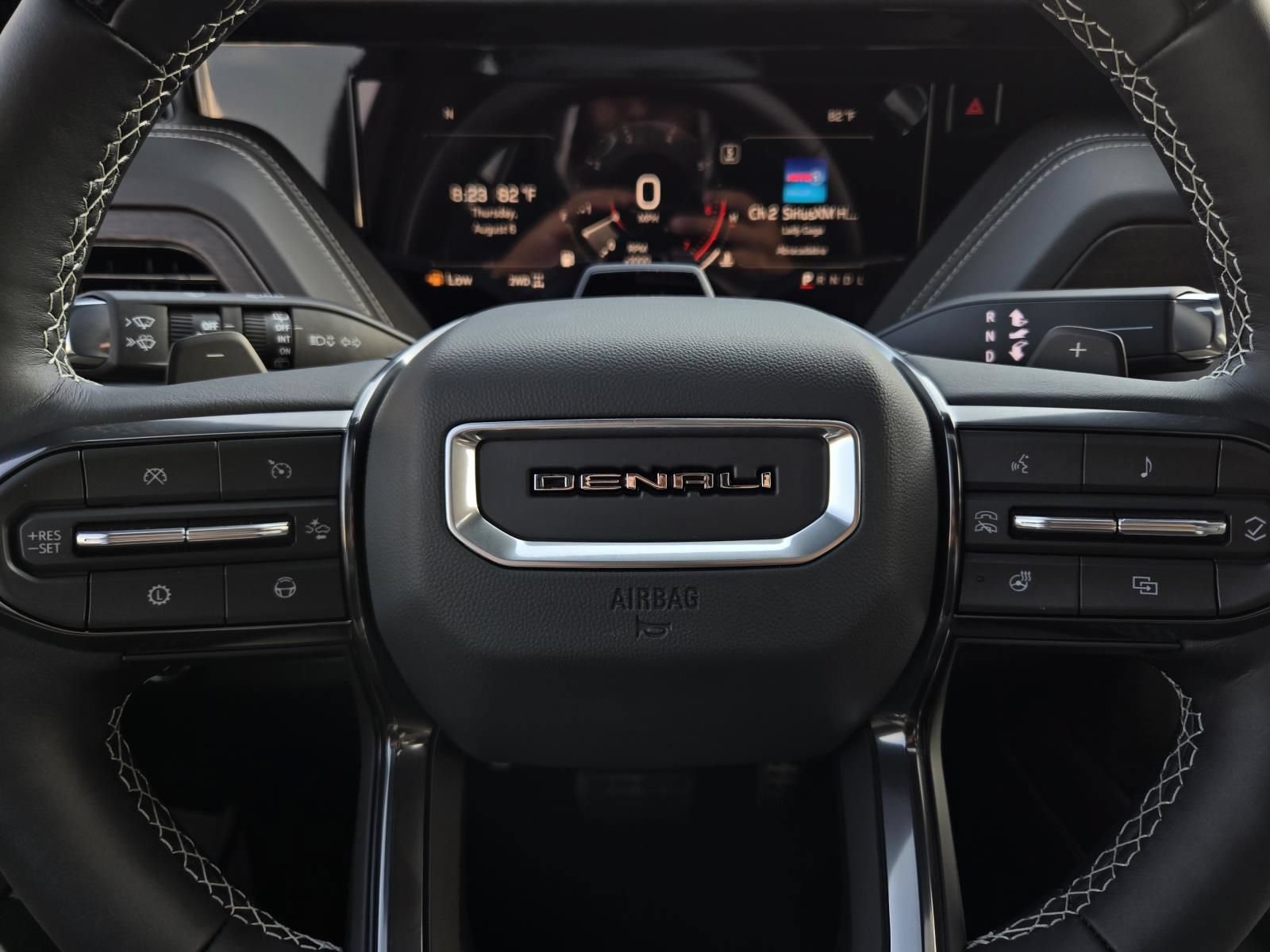 New 2026 GMC Yukon XL Denali Ultimate AWD/4WD image 12