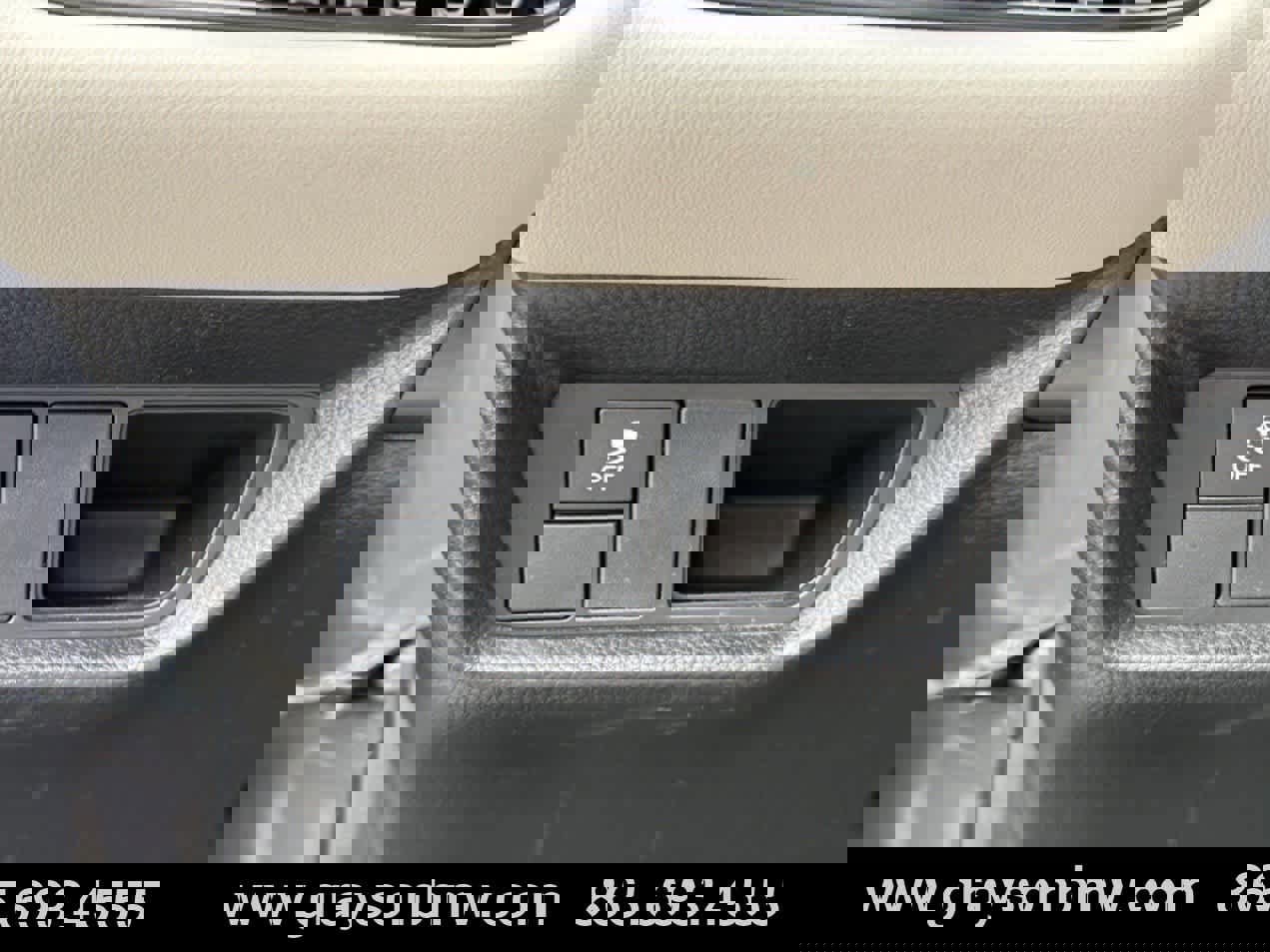 Used 2024 Honda HR-V LX image 20