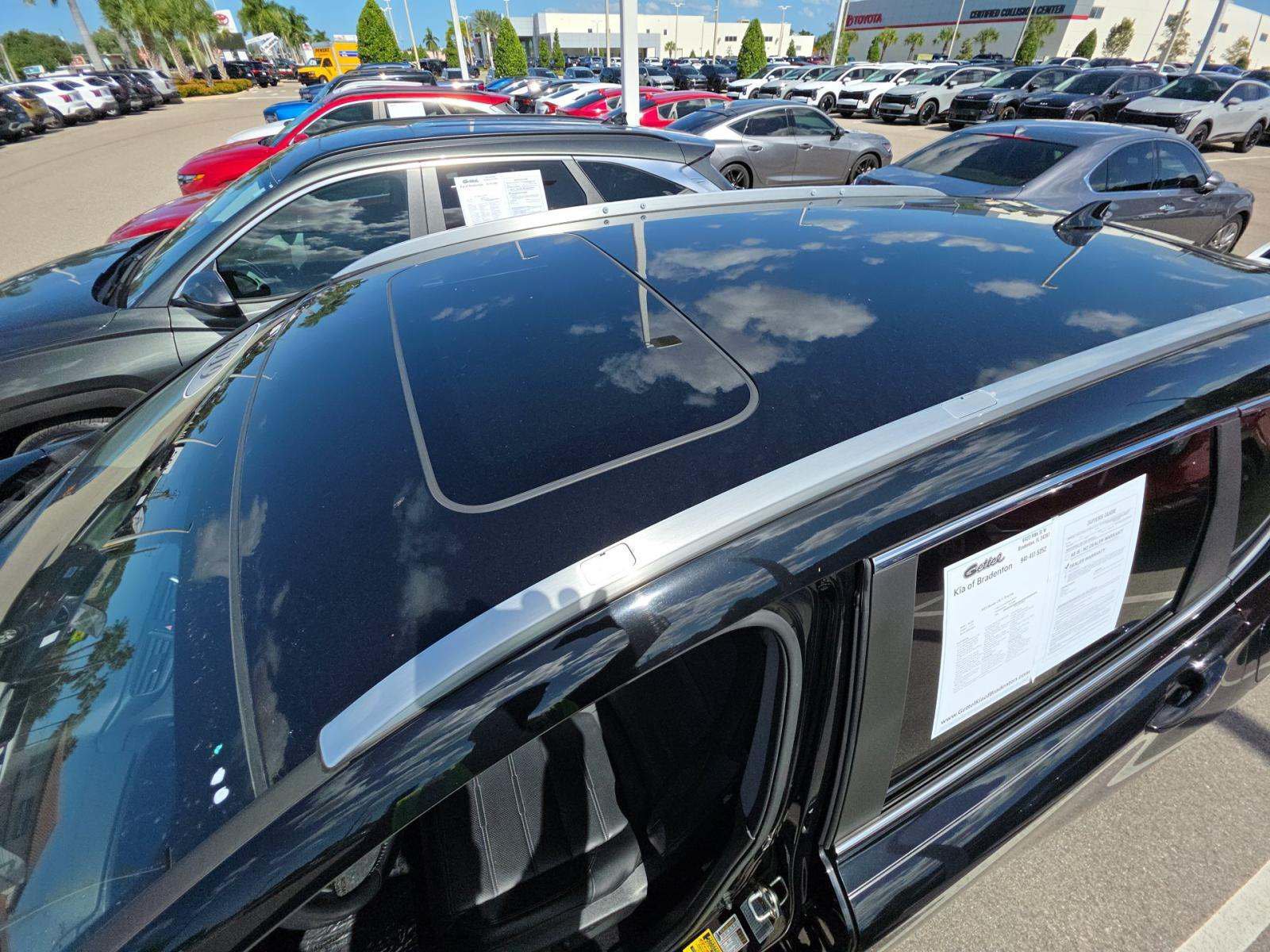 Used 2019 Honda CR-V Touring image 11