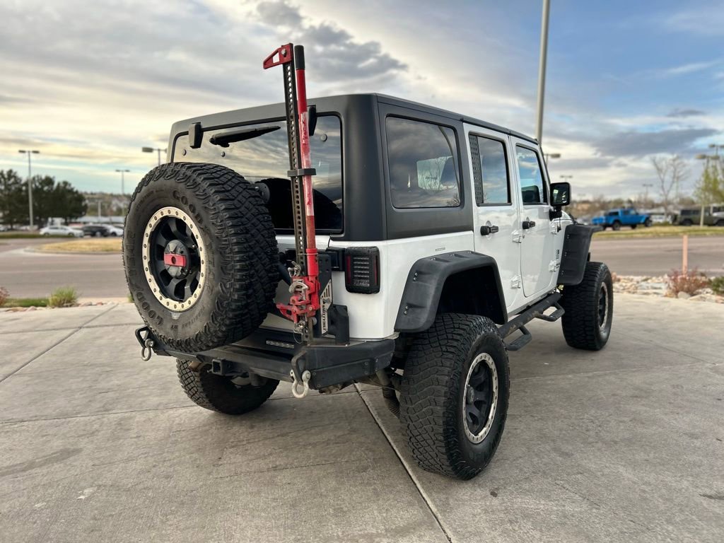 Used 2016 Jeep Wrangler Unlimited Rubicon image 8