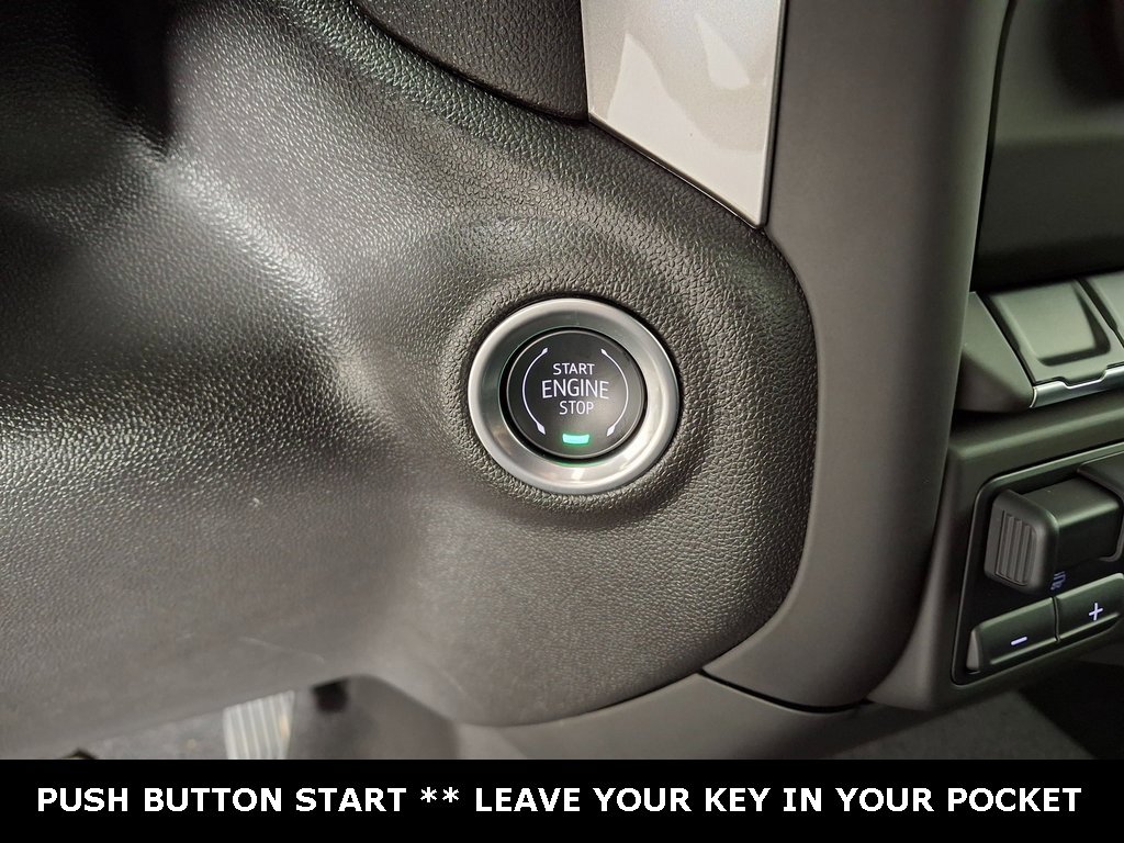 Used 2024 Chevrolet Silverado 1500 Custom image 15