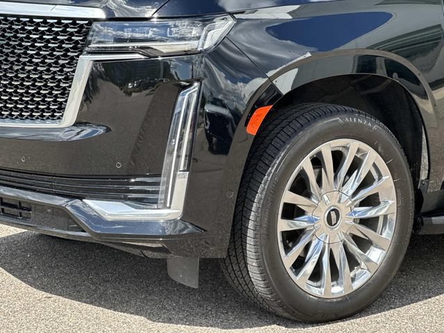 Used 2022 Cadillac Escalade Premium Luxury AWD/4WD image 7