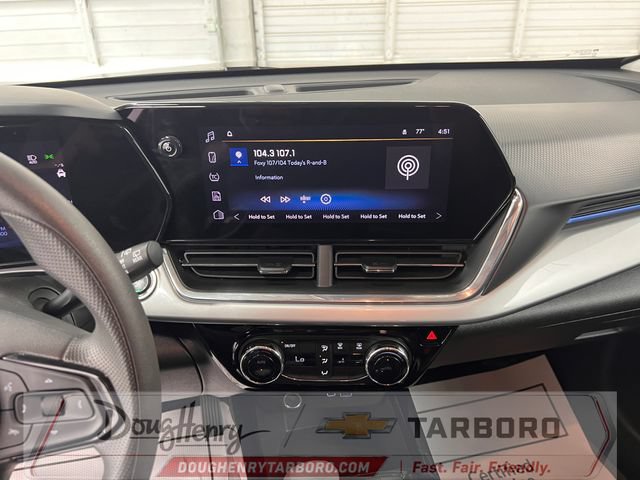 Used 2025 Chevrolet Trax LT FWD image 42