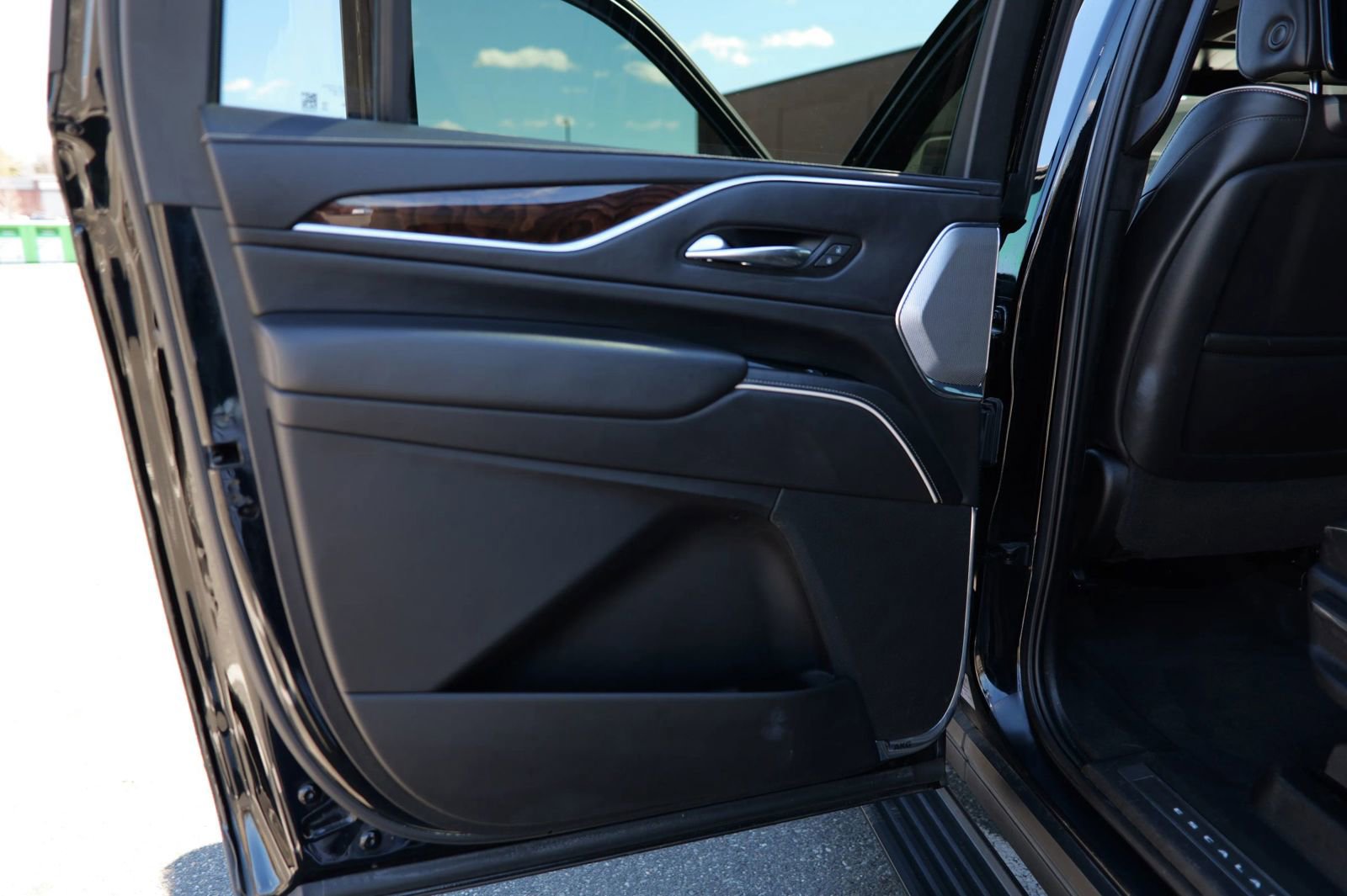 Used 2022 Cadillac Escalade ESV Sport Platinum image 30