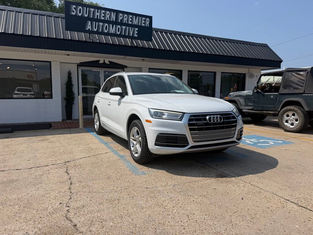 Used 2019 Audi Q5 2.0T Premium w/ Convenience Package AWD/4WD image 2