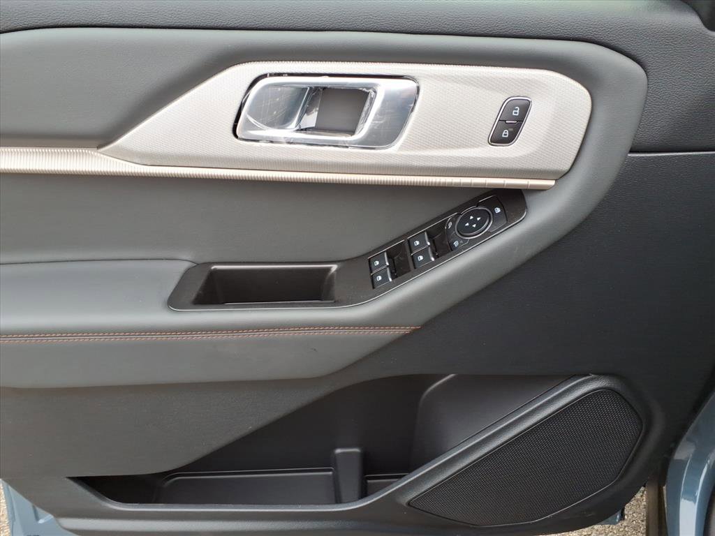 New 2026 Ford Explorer Active image 14