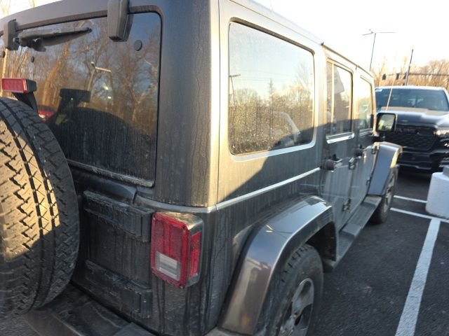 Used 2016 Jeep Wrangler Unlimited Sahara image 8