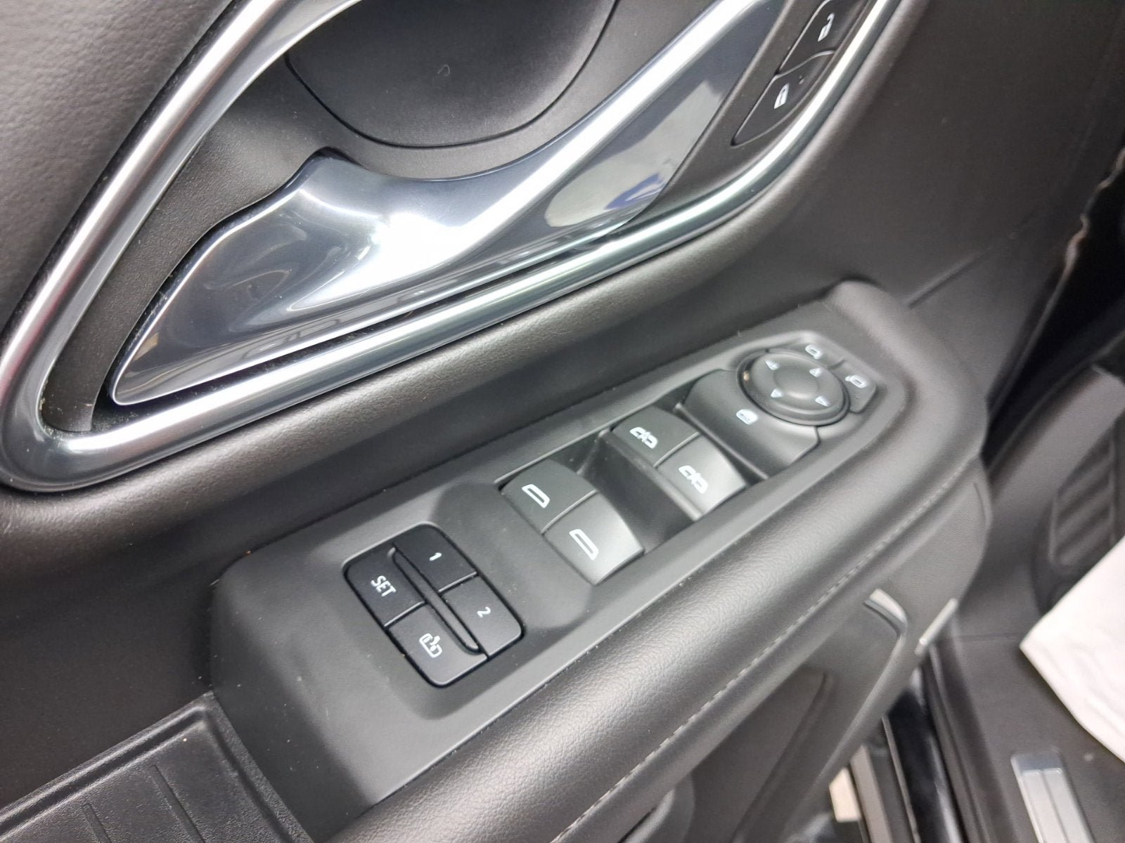 Used 2021 Chevrolet Suburban Z71 w/ Rear Media and Nav Package AWD/4WD image 16