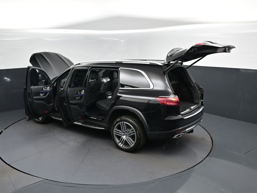 Used 2025 Mercedes-Benz GLS 450 4MATIC image 46