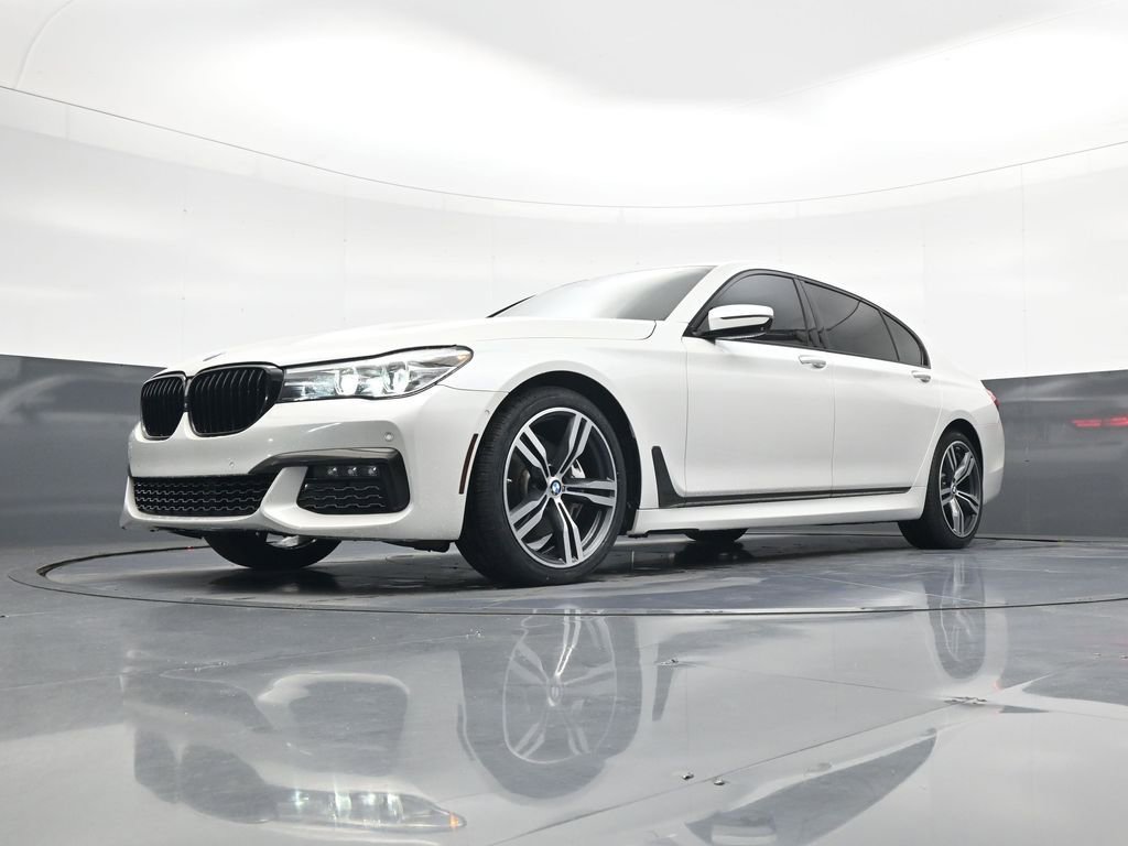 Used 2019 BMW 740i w/ Executive Package RWD image 18