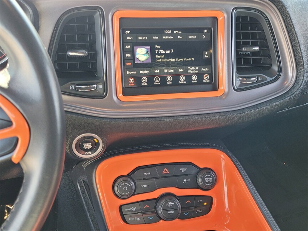 Used 2023 Dodge Challenger SXT image 15