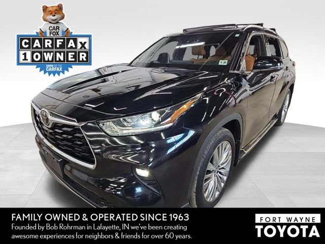 Used 2023 Toyota Highlander Platinum image 1