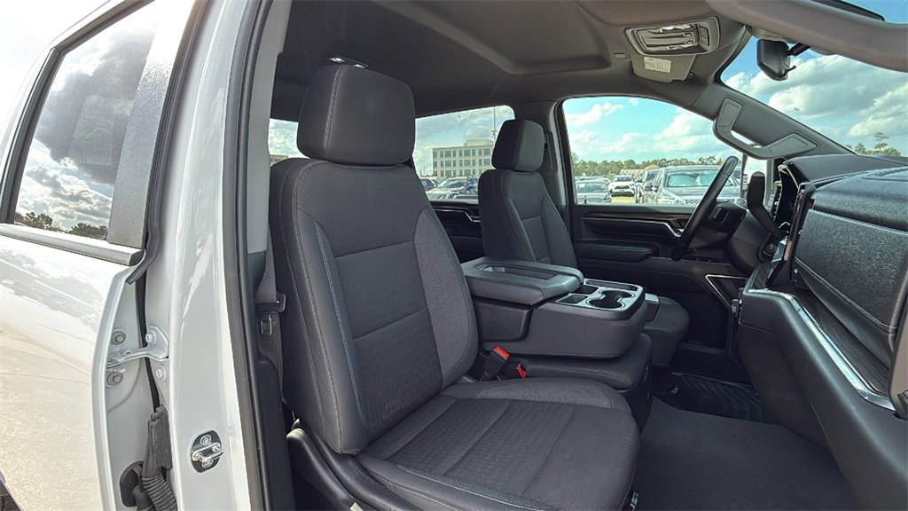 Used 2024 Chevrolet Silverado 2500 LT image 33