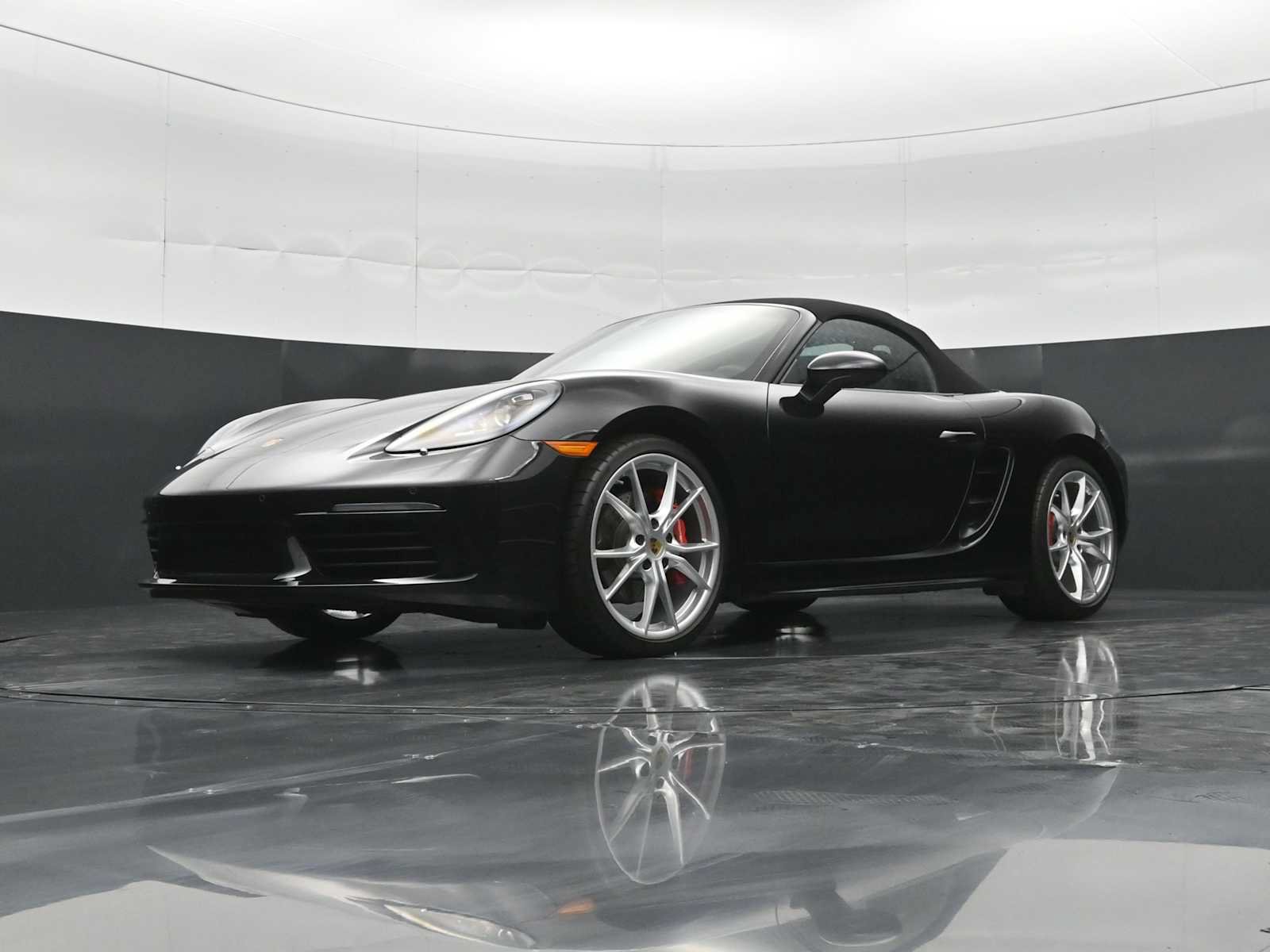 Certified 2024 Porsche 718 Boxster S RWD image 33