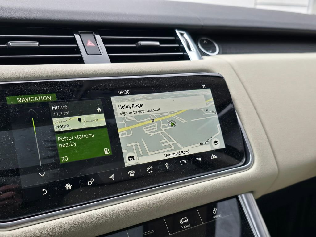 Used 2021 Land Rover Range Rover Sport HSE Silver Edition image 31