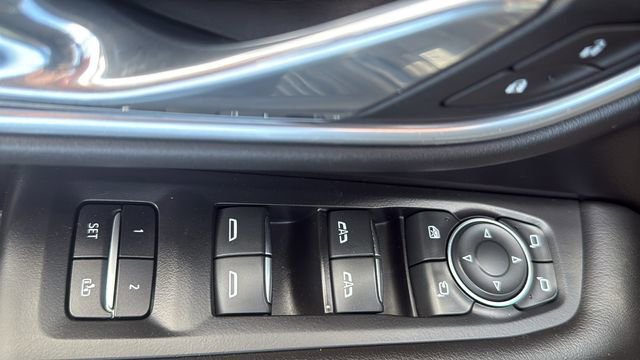 Used 2021 Chevrolet Suburban High Country w/ Premium Package RWD image 12