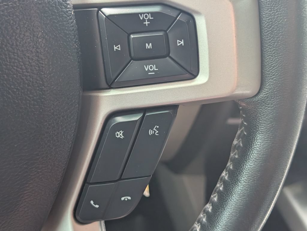 Used 2017 Ford F250 XLT w/ XLT Premium Package AWD/4WD image 13