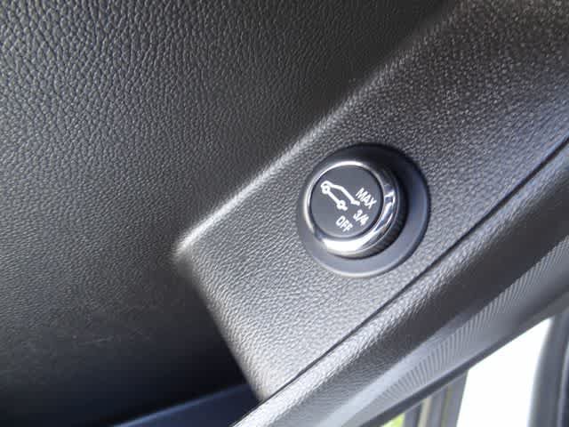 Used 2023 Chevrolet Traverse LT FWD image 19