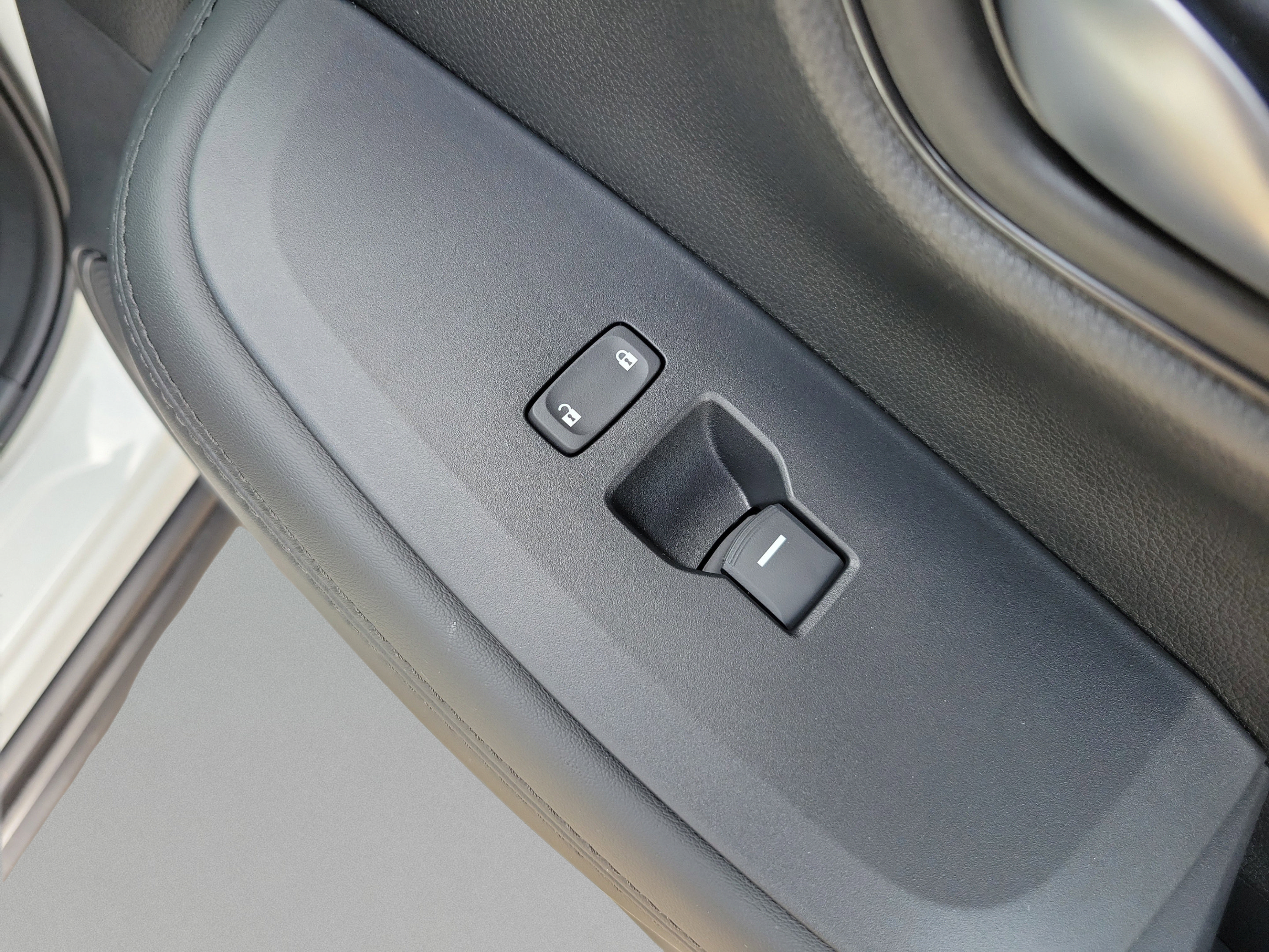 New 2026 Honda HR-V LX image 19