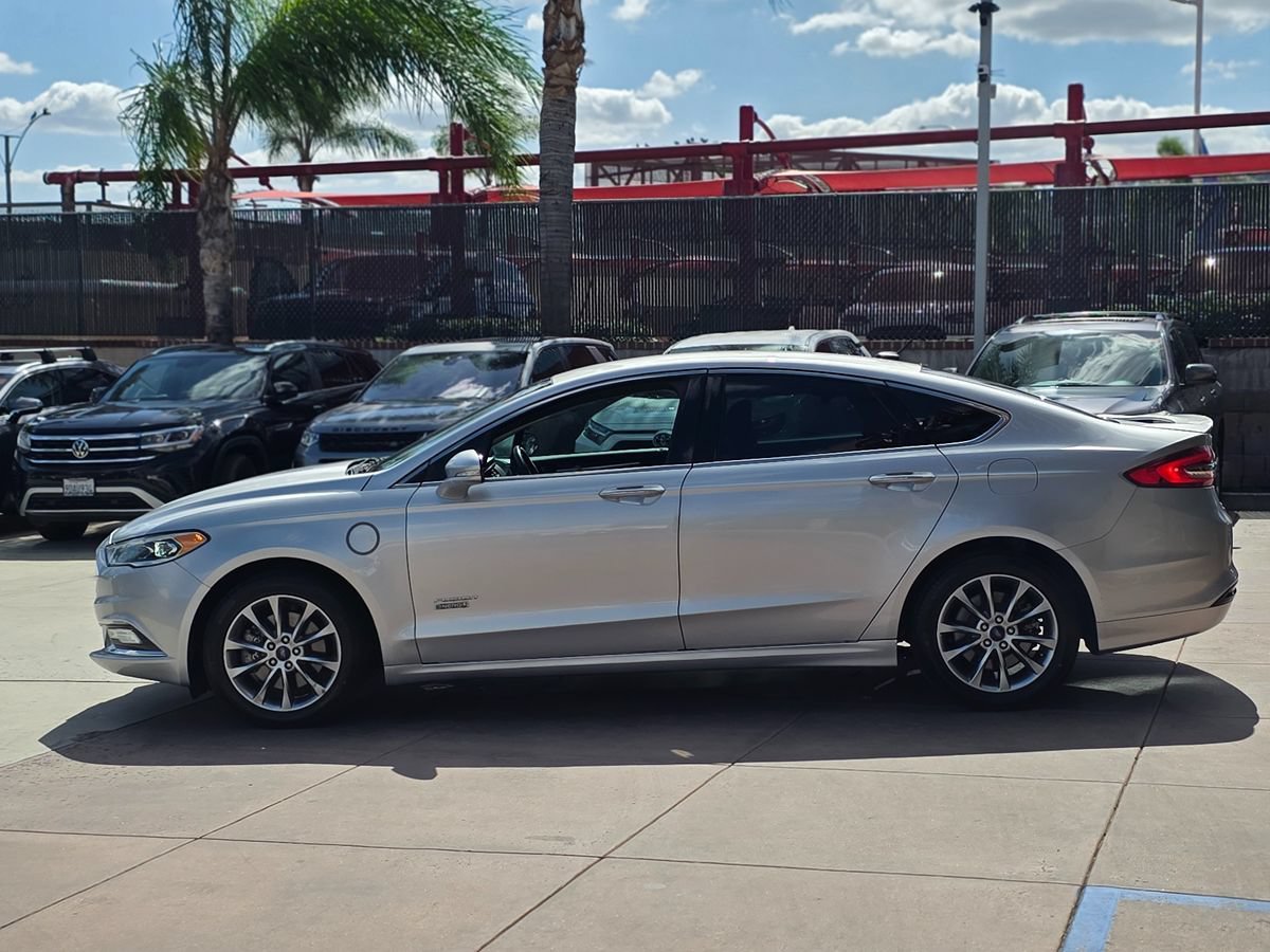 Used 2017 Ford Fusion Energi Titanium FWD image 9