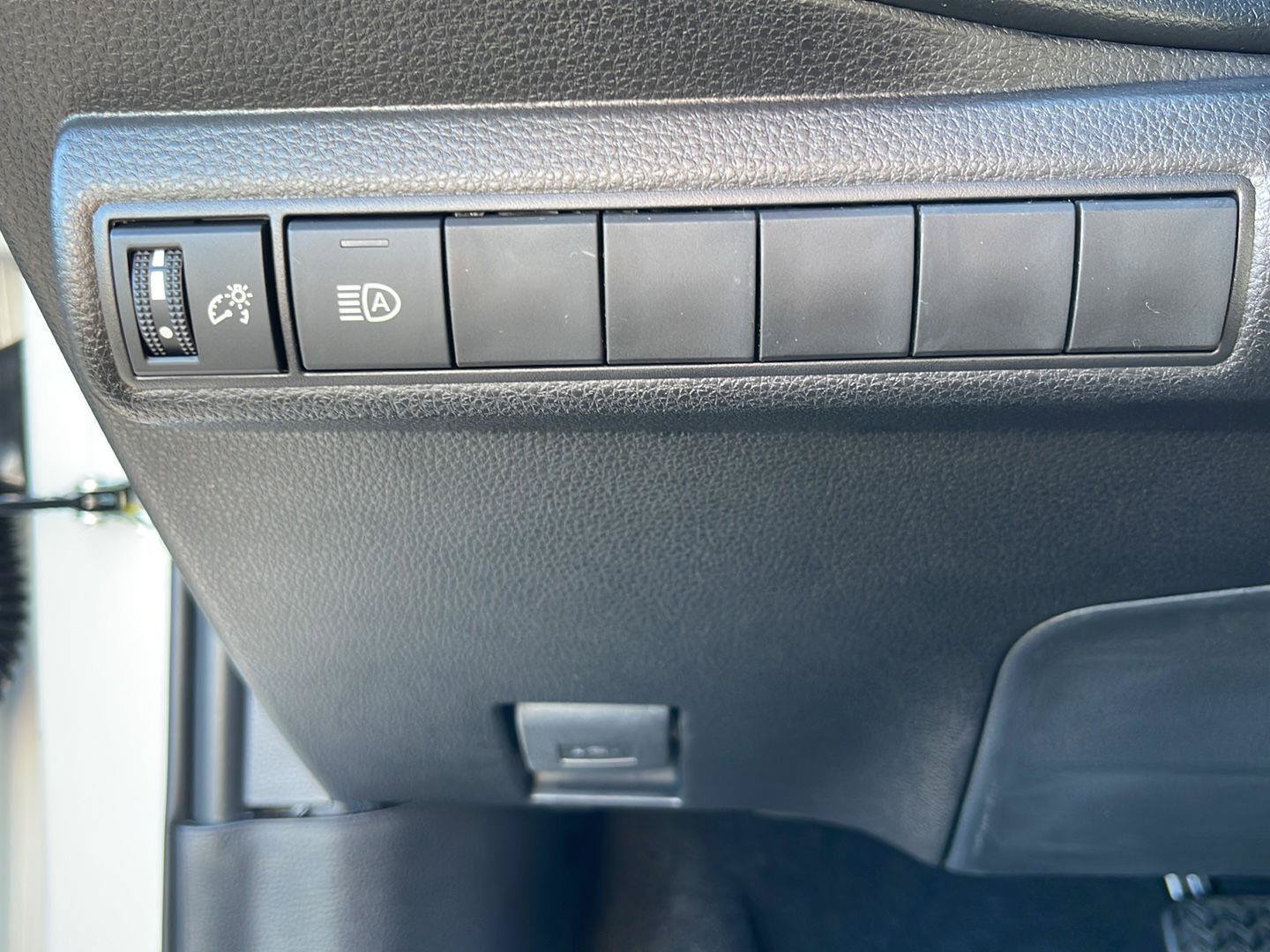 New 2026 Toyota Corolla SE w/ SE Package FWD image 23