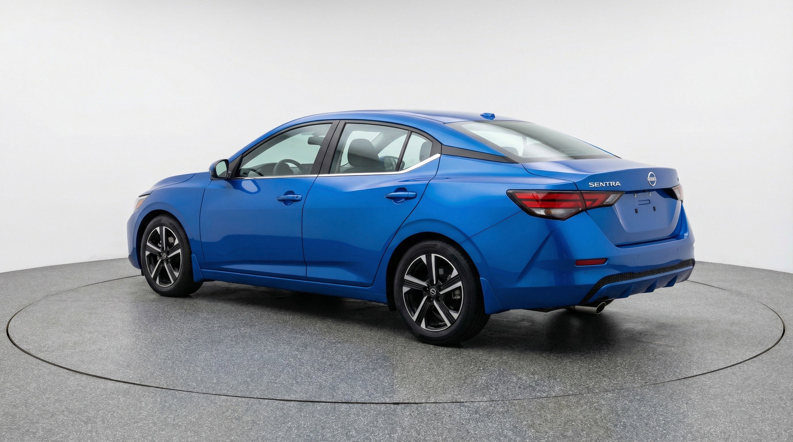 Used 2025 Nissan Sentra SV FWD image 6