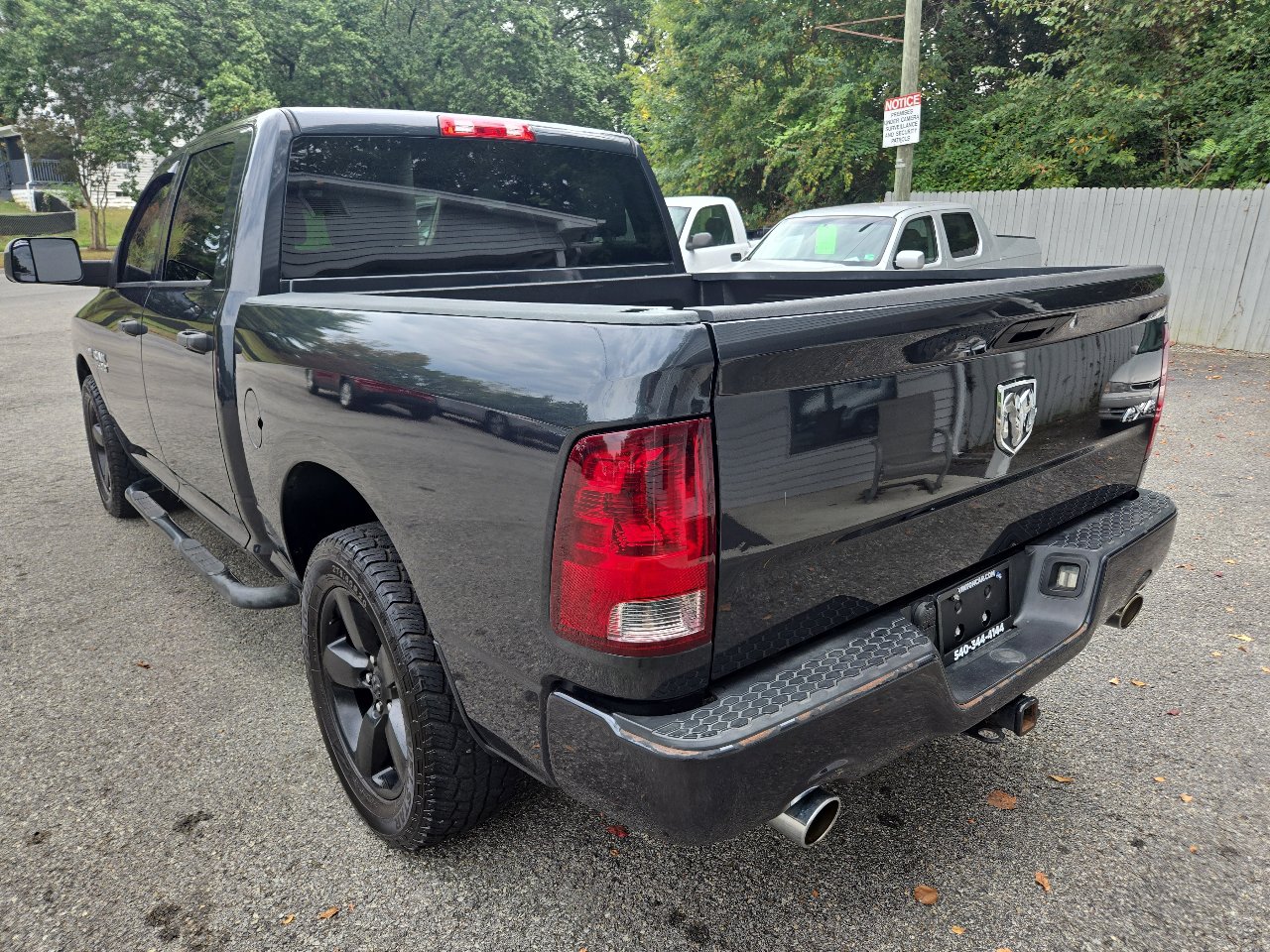 Used 2017 RAM 1500 Express w/ Express Value Package image 3
