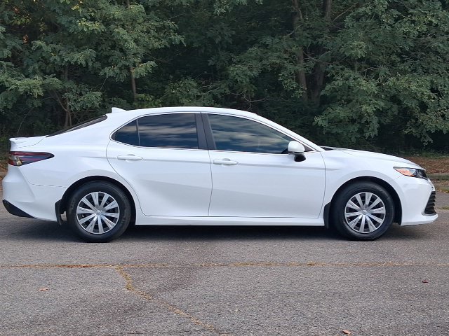 Used 2023 Toyota Camry LE FWD image 6