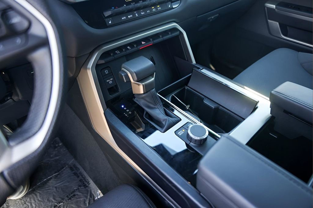 Used 2025 Toyota Sequoia SR5 image 21