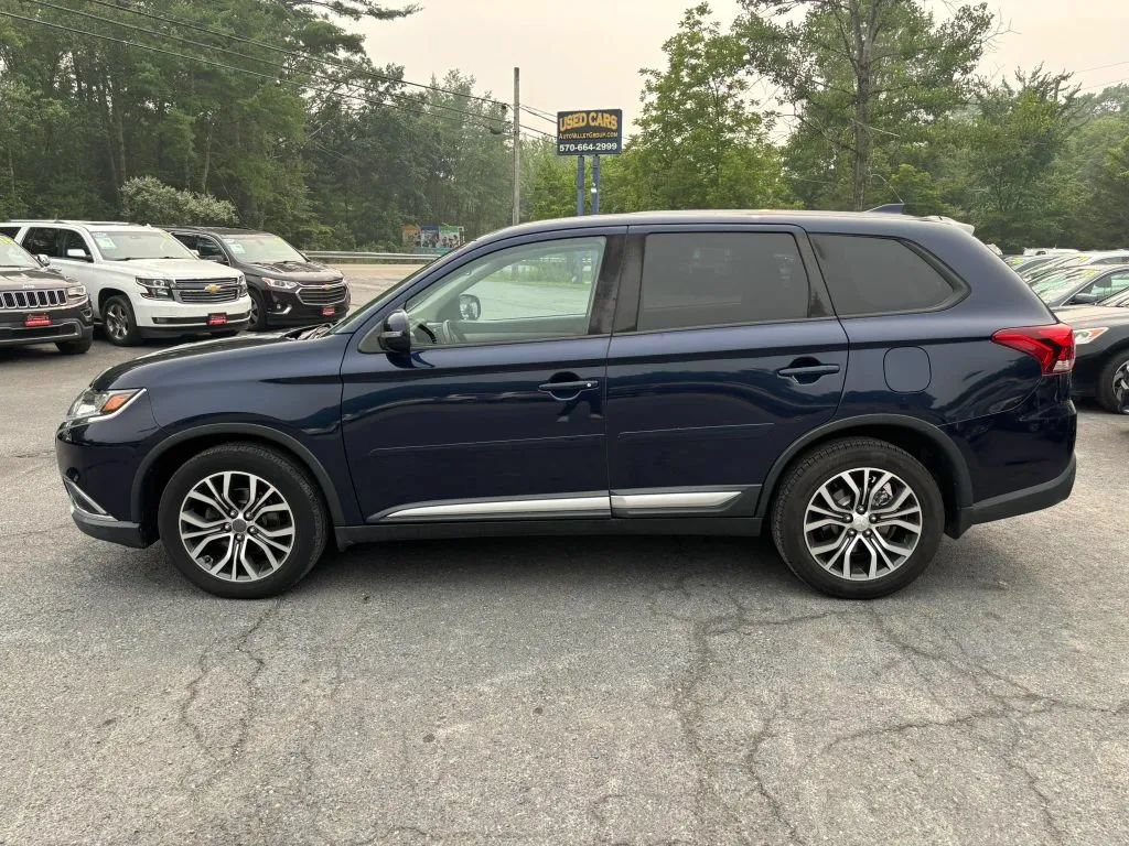 Used 2018 Mitsubishi Outlander SEL AWD/4WD image 5