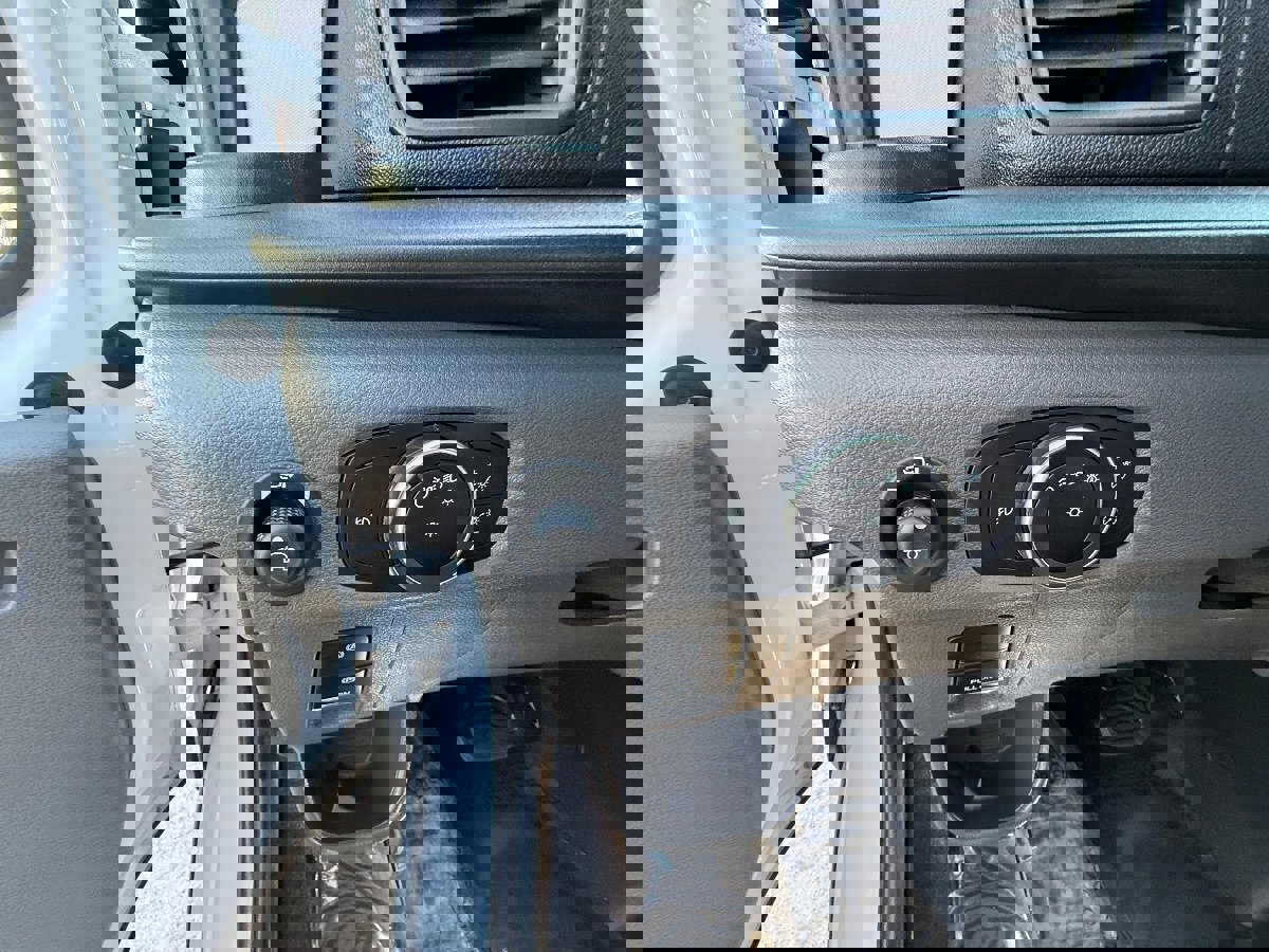 Used 2024 Ford Transit 350 XLT image 19